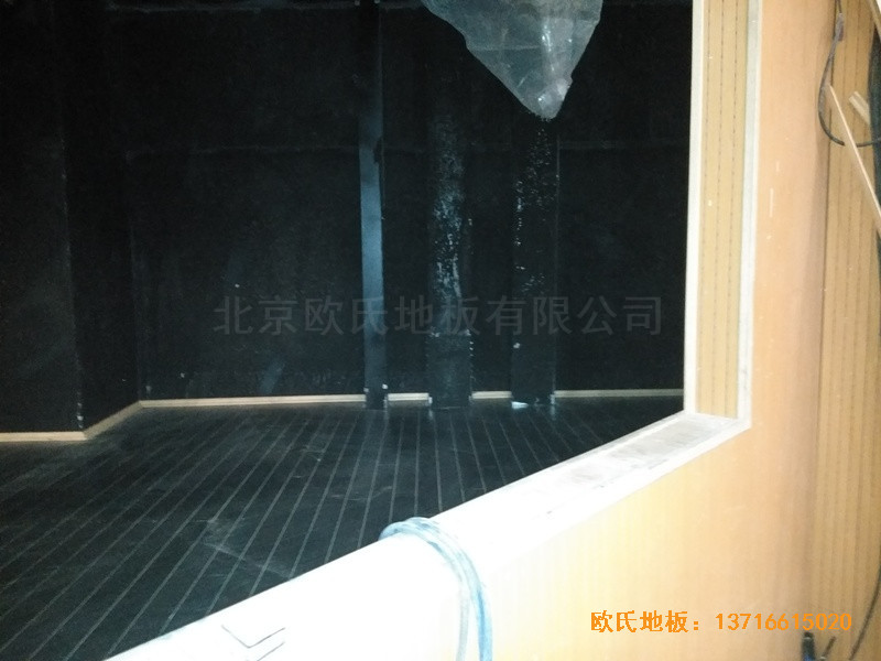 ��ɽ�����W(xu��)Ժ���_�\(y��n)��ľ�ذ尲�b����3